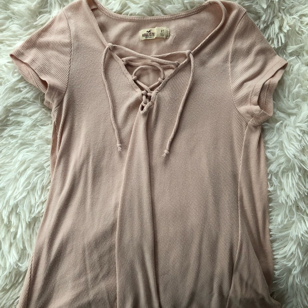 Baby pink Hollister shirt